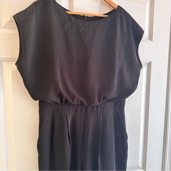 Eliza J Women's Black Jumpsuit with Cap Sleeve and Wide Leg - Picture 3 of 8